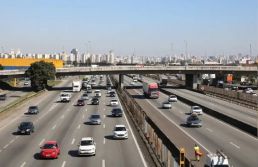 Feriados podem fazer comércio perder R$ 28 bi em 2024