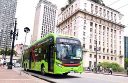Tarifa de ônibus na cidade de SP será reajustada de R$ 5 para R$ 5,30