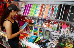 Veja quanto de imposto está embutido no material escolar