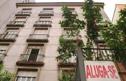 Número de brasileiros vivendo de aluguel cresceu 45% em 8 anos, diz IBGE 