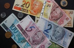 CAE do Senado aprova fim do desconto de FGTS para aposentado que trabalha