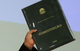 A supremacia da Constituição é exigência da própria democracia