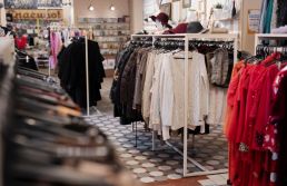 Como abrir uma loja de roupas