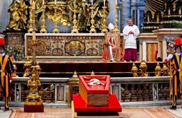 A Igreja Católica: eterna e sua dimensão temporal