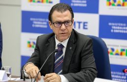Brasil cria 72,9 mil empregos com carteira em maio; saldo em 2026 chega a 767,3 mil vagas