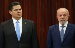 Cláudio Humberto | Governo vê chance de 6x1 emperrar no Senado