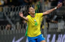 Governo projeta gastar entre R$ 500 milhões e R$ 1 bilhão com a Copa Feminina no Brasil