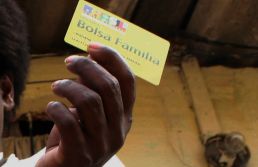 Setor produtivo culpa Bolsa Família pela falta de mão de obra