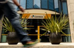 Correios tem prejuízo de R$ 8,5 bilhões em 2025