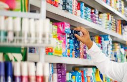 Varejo farmacêutico independente tem retração inédita, alerta Febrafar