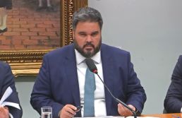 Fim da escala 6x1 pode gerar caos no transporte e desabastecimento, diz CNT