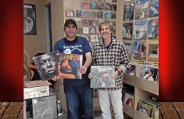 Galeria Nova Barão, no Centro de SP, se transforma em 'galeria do vinil'