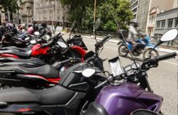 Vendas de motos seguem mais fortes que as de carros, diz Fenabrave