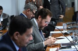 Autonomia do BC e blindagem do PIX avançam no Senado
