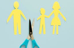 Amor, abandono e uma assinatura fatal