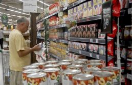 Abras projeta 3,2% de alta do consumo nos lares brasileiros em 2026