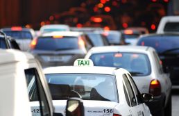 Programa Move Brasil inicia operação para crédito a motoristas de app e taxistas