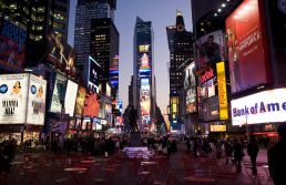 Se foi o carnaval, restou a alegoria