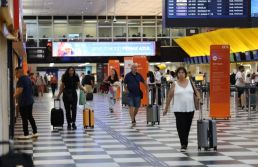 Serviços crescem 1,2% em abril, primeira alta em seis meses