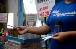 Fim da jornada 6x1 pode custar R$ 122,4 bilhões ao comércio, diz CNC