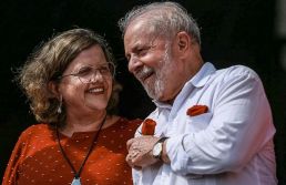 Cláudio Humberto | Nova líder de Lula nunca despachou com o petista