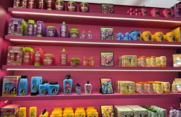 Skala apresenta na Beauty Fair produtos feitos em parceria com a Lola 