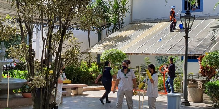 Abralimp promove limpeza do Pátio do Colégio