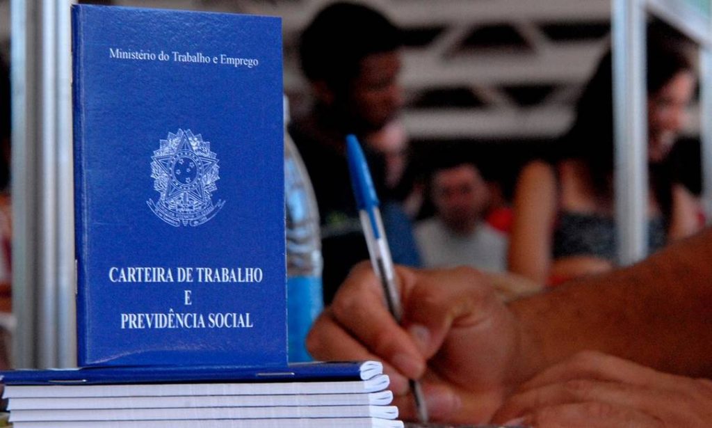 Uma image de notas de 20 reais