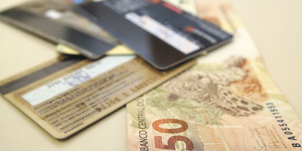 Uma image de notas de 20 reais