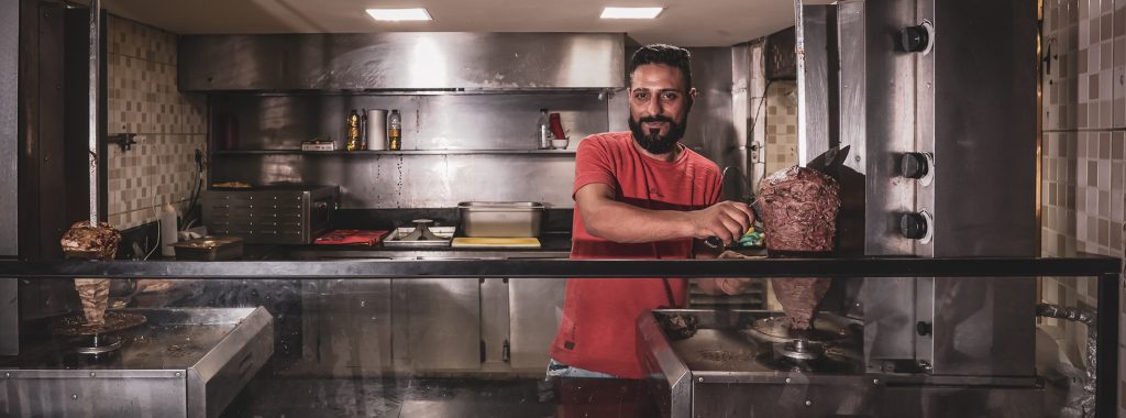 Desde 2022, Bashar Abo Esmaeil administra restaurante de comida árabe no Centro Histórico
